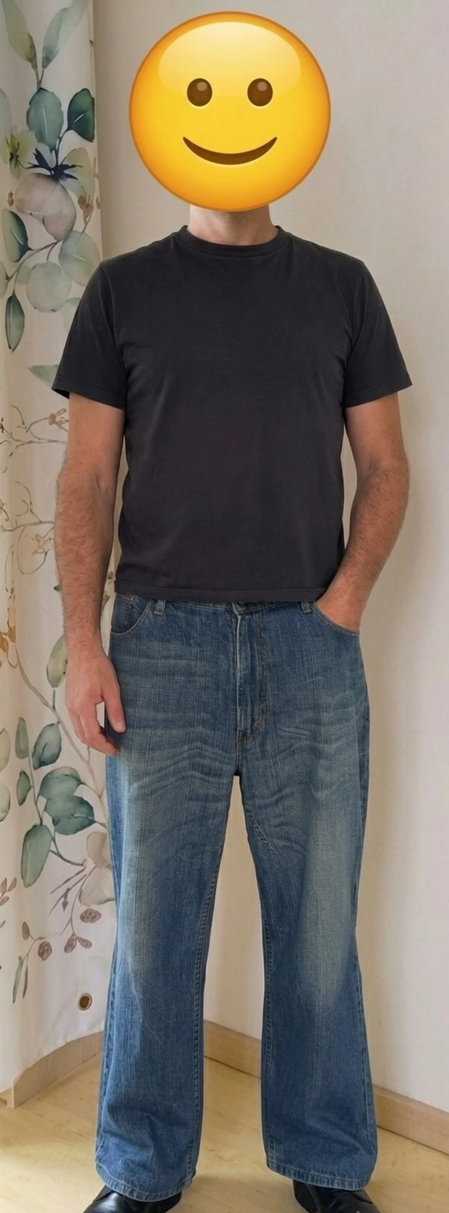 Jean coupe droite Levi's 💯 coton légère usure sur le bas 